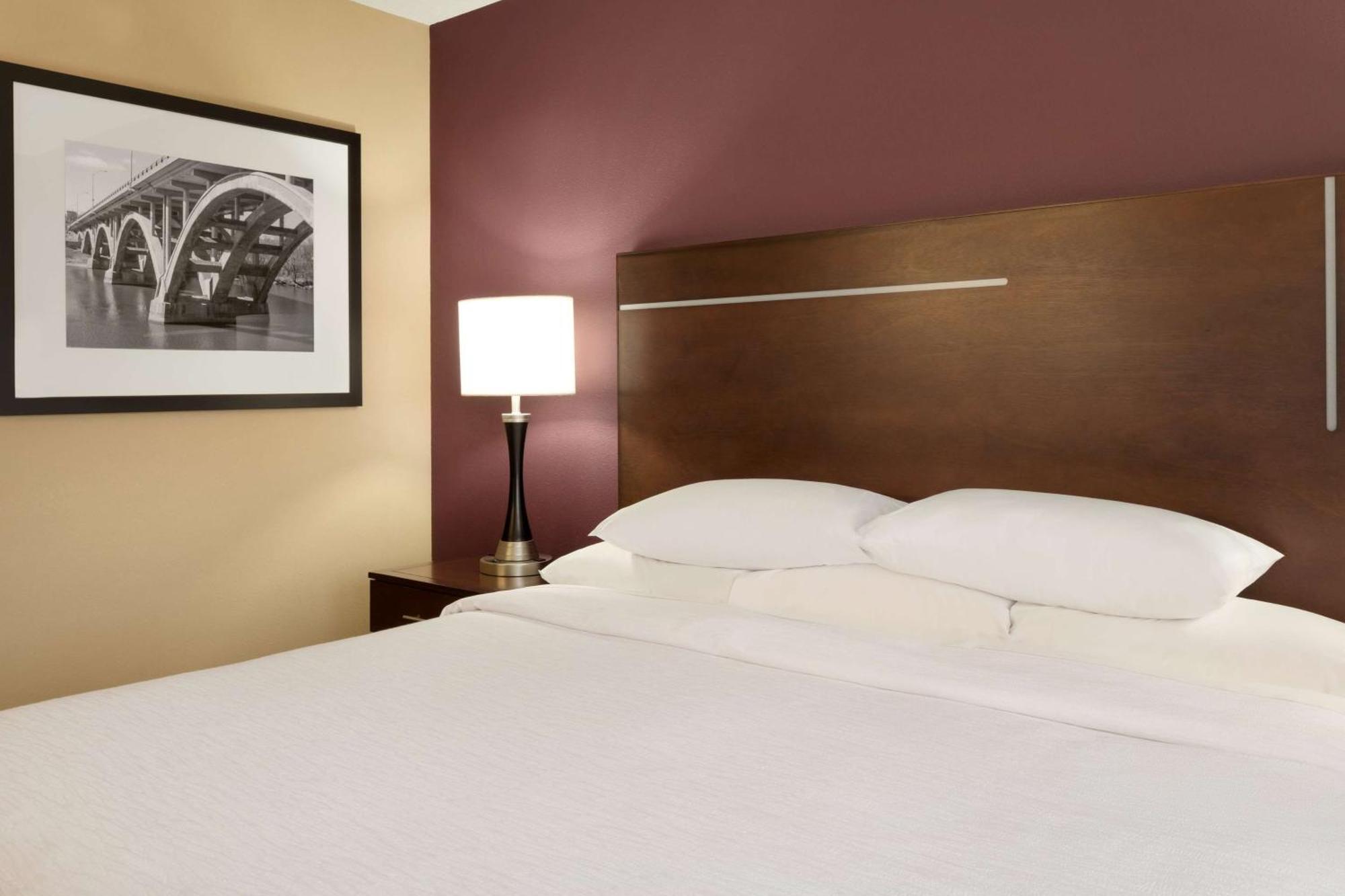 Embassy Suites Des Moines Downtown Kültér fotó
